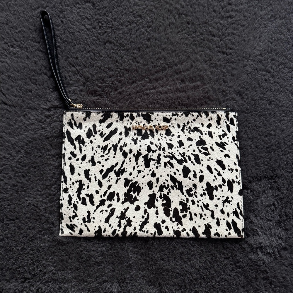 michael kors clutch wristlet